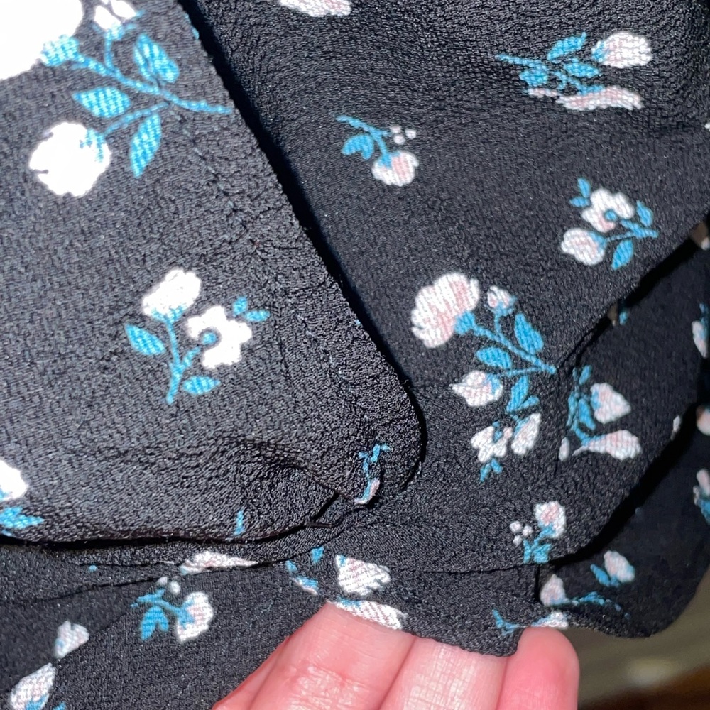 Floral top - Picture 4 of 7